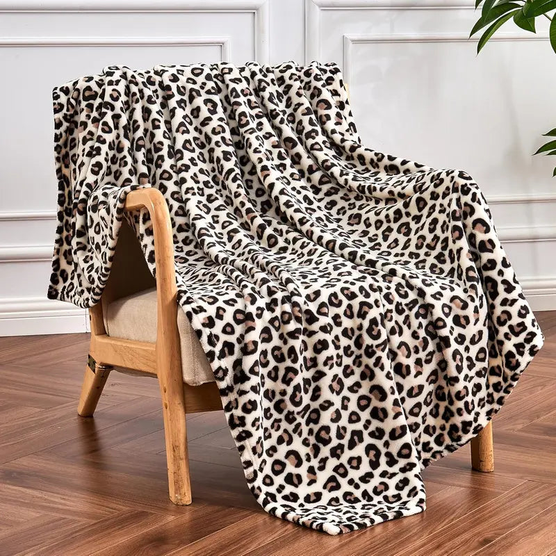 Leopard Print Plush Throw Blanket with Soft Pile