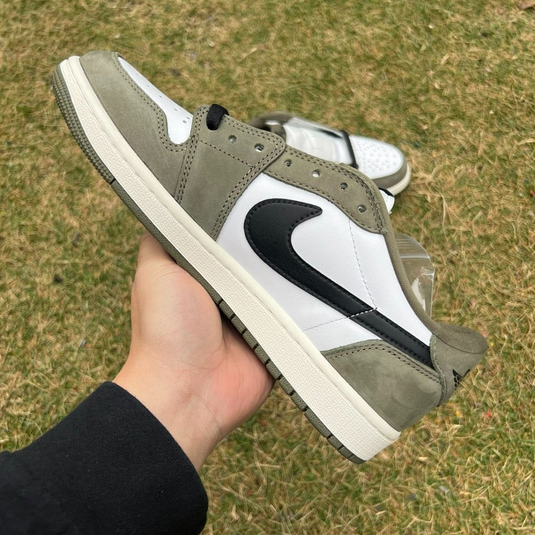 Travis Scott x Air Jordan 1 Retro Low OG 'Olive' Sneakers DZ4137-106 Nike Men's Women's Lifestyle Shoes White Olive Green Black