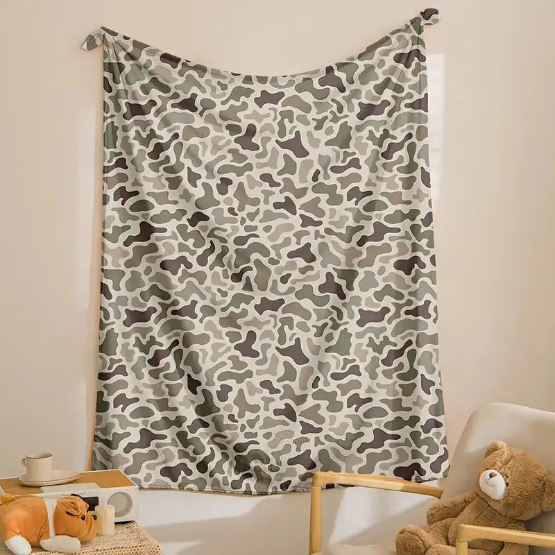 Camouflage Print Flannel Blanket in Green and Grey
