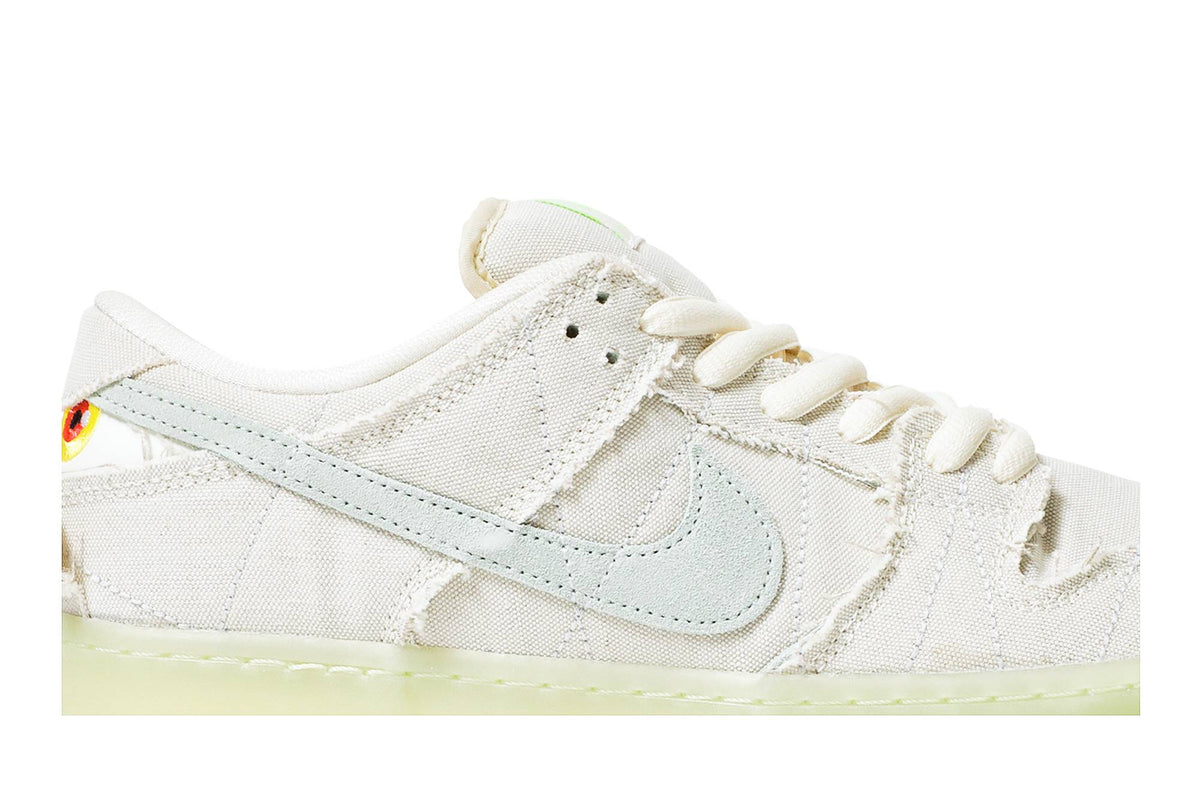 Nike SB Dunk Low 'Mummy' DM0774-111