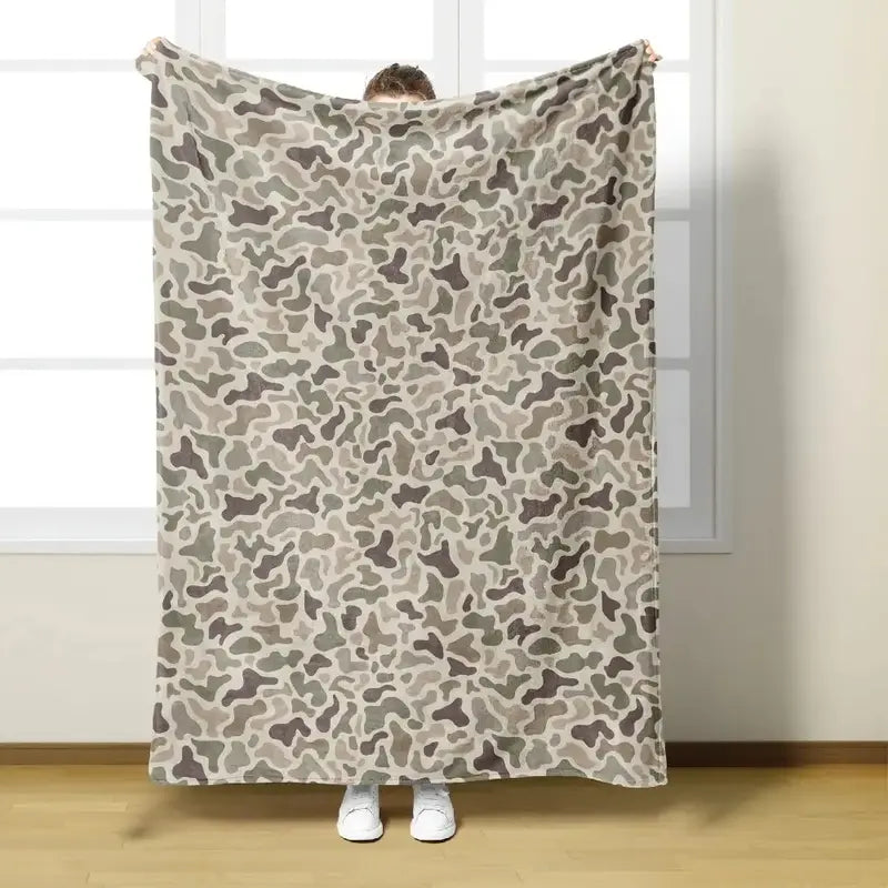 Camouflage Print Flannel Blanket in Green and Grey