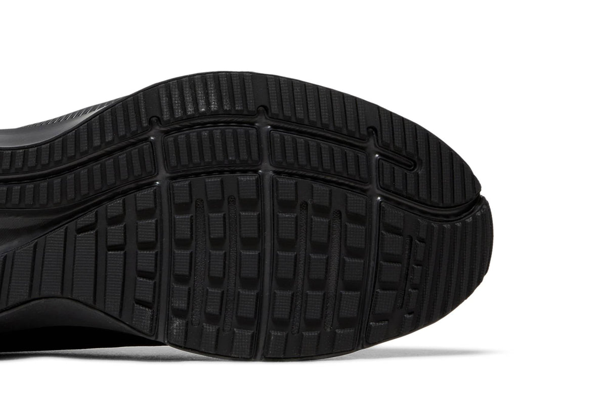 Nike Quest 4 'Black Metallic Gold' DA1105-010