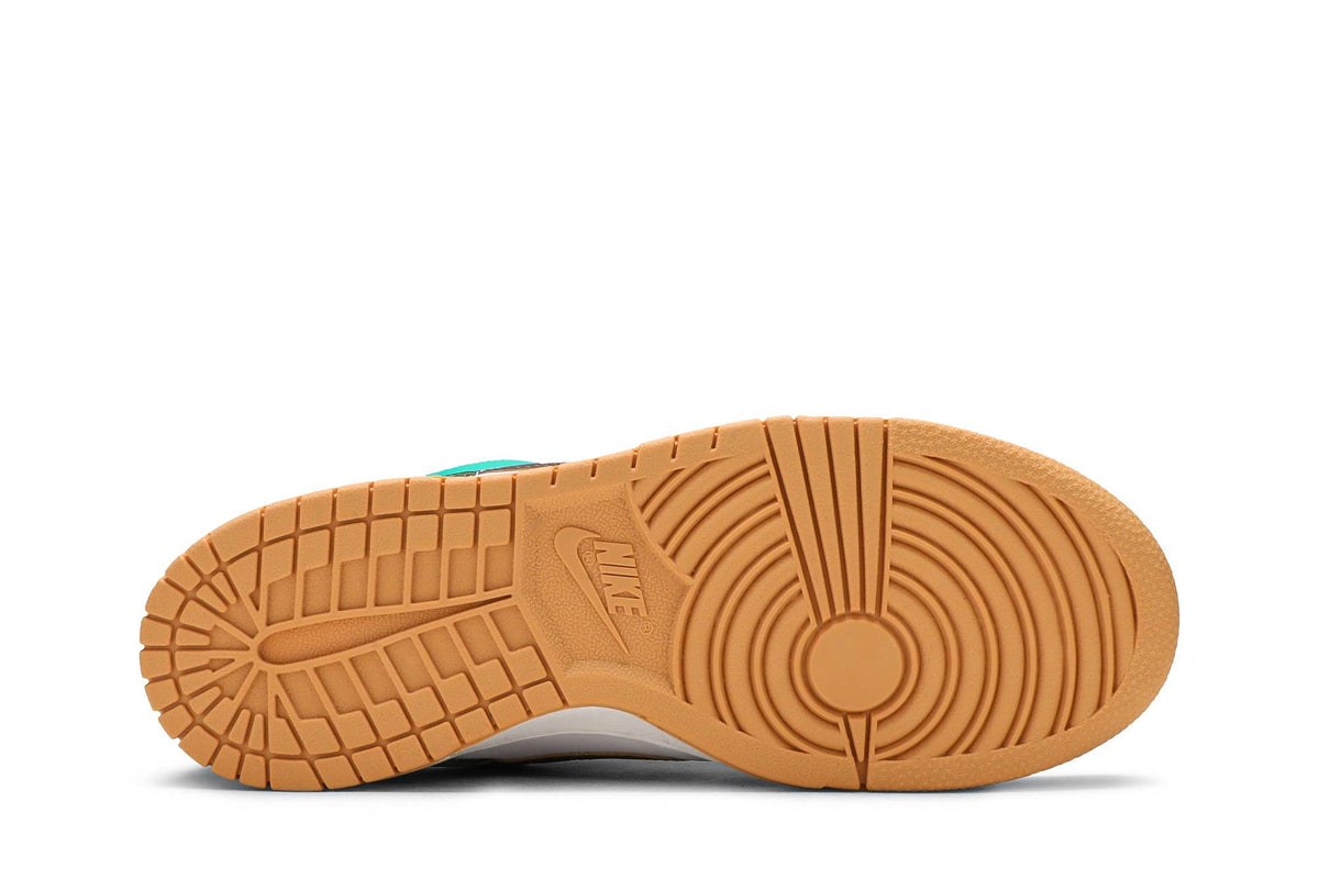 ( Grade School ) Nike Dunk Low SE Free.99 – White CZ2496-100