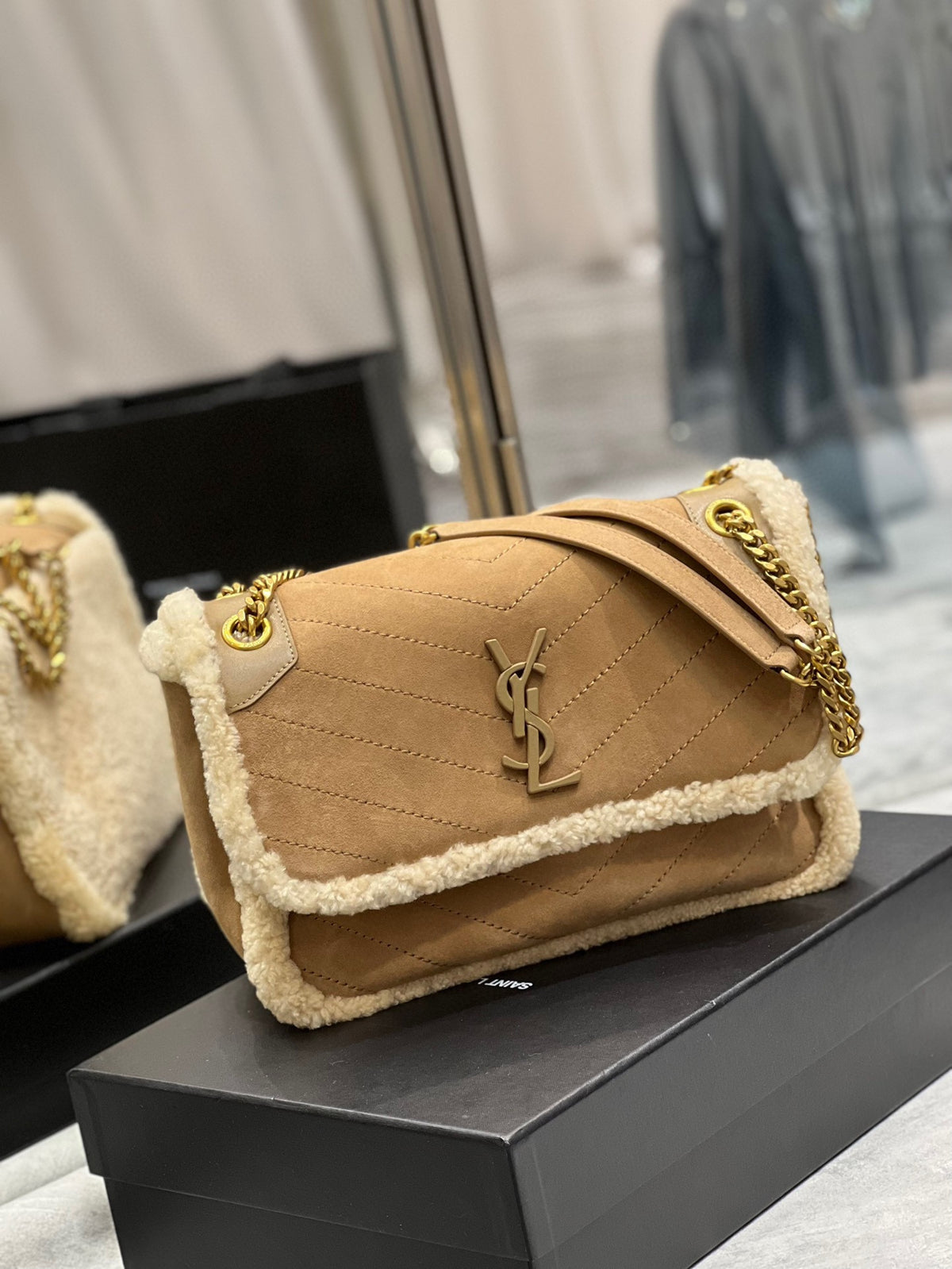 Saint Laurent Niki Medium Shoulder Bag in Suede and Shearling - Tan