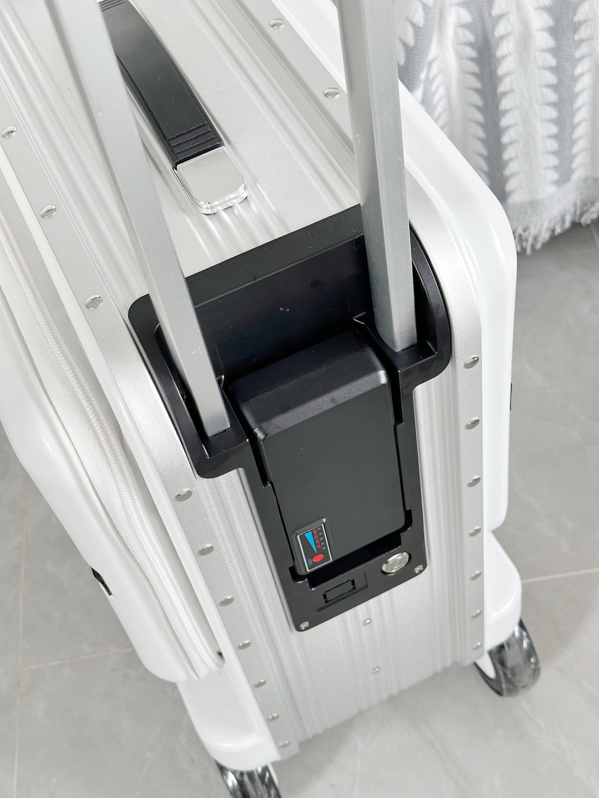 White Electric Ride-On Scooter Suitcase Hardshell Carry-On Luggage